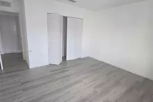 568 NW 7th St, Florida City, FL 33034 - Photo 10