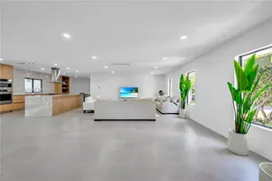 13407 SW 59th Ave, Pinecrest, FL 33156 - Photo 12