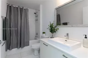 151 SE 1st St, Miami, FL 33131 - Photo 24