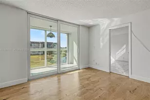 2831 Sunrise Lakes Dr E, Sunrise, FL 33322 - Photo 12