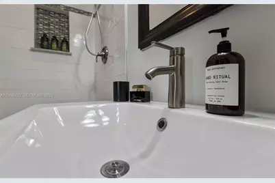 8700 N Miami Ave, El Portal, FL 33150 - Photo 50