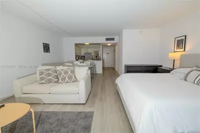 2301 Collins Ave #423, Miami Beach, FL 33139 - Photo 8