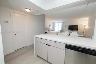 2301 Collins Ave, Miami Beach, FL 33139 - Photo 40