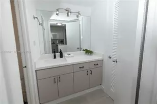 2301 Collins Ave, Miami Beach, FL 33139 - Photo 10