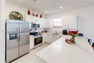 2628 SE 8th Ct, Homestead, FL 33035 - Photo 10