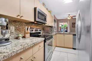 2215 Clipper Pl, Dania Beach, FL 33312 - Photo 10