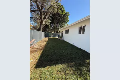 6091 SW 64th Ter, South Miami, FL 33143 - Photo 8