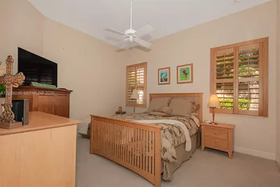 610 W Enclave Cir W, Pembroke Pines, FL 33027 - Photo 40