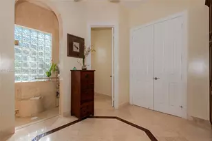 610 W Enclave Cir W, Pembroke Pines, FL 33027 - Photo 60