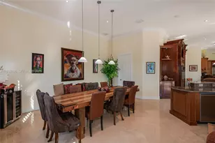 610 W Enclave Cir W, Pembroke Pines, FL 33027 - Photo 32