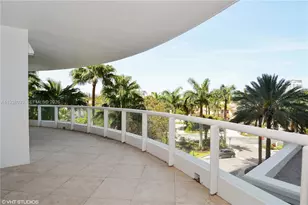 21200 Point Pl, Aventura, FL 33180 - Photo 14