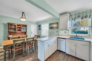 7621 SW 55th Ave, Miami, FL 33143 - Photo 2