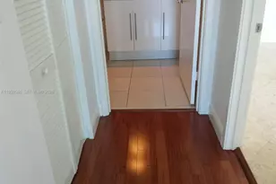 325 S Biscayne Bl, Miami, FL 33131 - Photo 14
