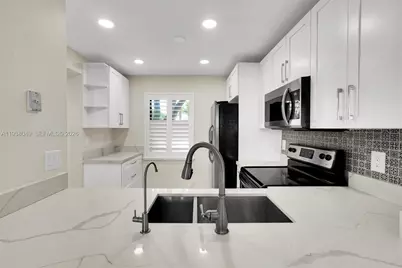 10401 W Broward Blvd #205, Plantation, FL 33324 - Photo 1