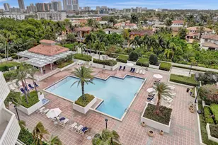 1000 W Island Blvd, Aventura, FL 33160 - Photo 26