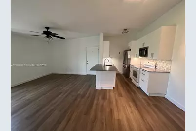 9727 Hammocks Blvd #202D, Miami, FL 33196 - Photo 2