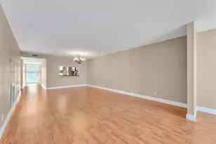 2705 NW 104th Ave, Sunrise, FL 33322 - Photo 12
