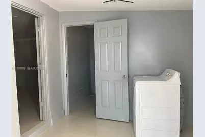 2226 NW 98th St, Miami, FL 33147 - Photo 12