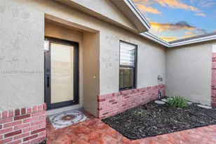 8340 NW 193rd Ln, Hialeah, FL 33015 - Photo 6