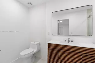 8340 NW 193rd Ln, Hialeah, FL 33015 - Photo 12