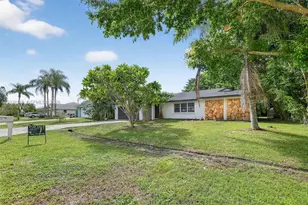 770 SE Hollahan Ave, Port Saint Lucie, FL 34983 - Photo 2