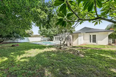 770 SE Hollahan Ave, Port Saint Lucie, FL 34983 - Photo 18