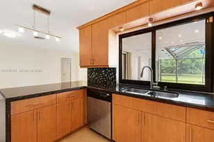 8460 Menteith Terrace, Miami Lakes, FL 33016 - Photo 32