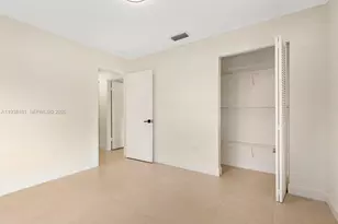 8460 Menteith Terrace, Miami Lakes, FL 33016 - Photo 36