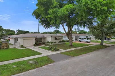 601 N 71st Ter, Hollywood, FL 33024 - Photo 1