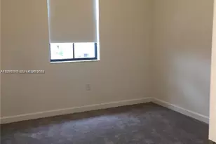 10323 W 34th Ln, Hialeah, FL 33018 - Photo 12