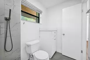 6215 W 24th Ave, Hialeah, FL 33016 - Photo 24