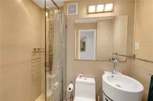 255 W 24th St, Miami Beach, FL 33140 - Photo 10