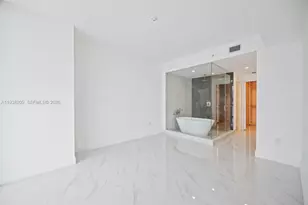 700 NE 24th St, Miami, FL 33137 - Photo 14