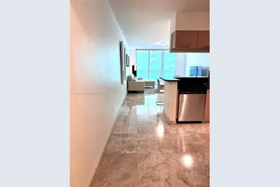 31 SE 5th St #2710, Miami, FL 33131 - Photo 2