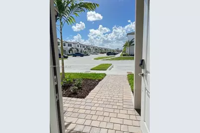 12765 SW 234th Ter, Homestead, FL 33032 - Photo 6