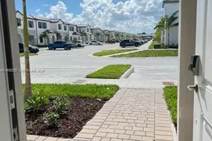 12765 SW 234th Ter, Homestead, FL 33032 - Photo 6