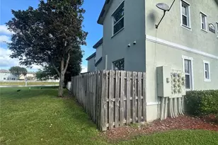 2853 SE 1st Dr, Homestead, FL 33033 - Photo 4