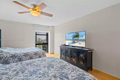 3675 N Country Club Dr #2404, Aventura, FL 33180 - Photo 26