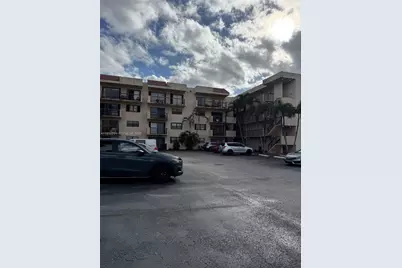995 SW 84th Ave #304, Miami, FL 33144 - Photo 1