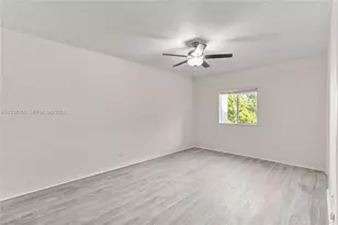 2332 SE 16th Pl, Homestead, FL 33035 - Photo 16