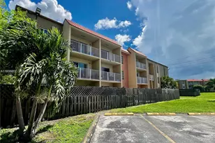 5201 Geneva Way, Doral, FL 33166 - Photo 12