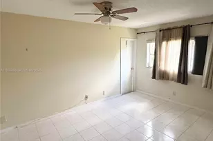 300 NE 14th Ave, Hallandale Beach, FL 33009 - Photo 10