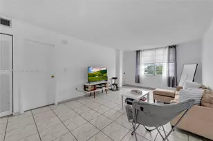 1250 NE 125th St, North Miami, FL 33161 - Photo 12