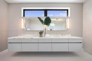 92 SW 28th Rd, Miami, FL 33129 - Photo 22