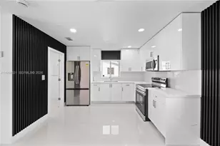 22503 SW 113th Pl, Miami, FL 33170 - Photo 2