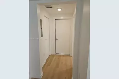 557 Michigan Ave #211 +Parking, Miami Beach, FL 33139 - Photo 10