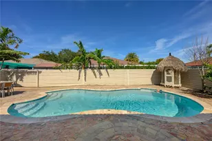 8935 NW 164th St, Miami Lakes, FL 33018 - Photo 32