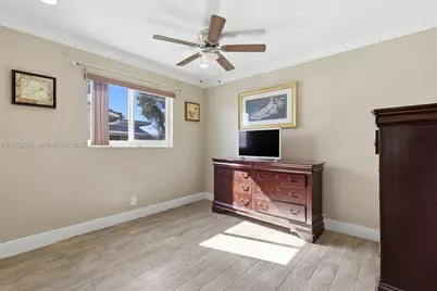 5723 NW 87th Ave, Tamarac, FL 33321 - Photo 16