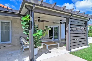 3809 SW 142nd Ave, Miami, FL 33175 - Photo 2