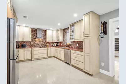 3809 SW 142nd Ave, Miami, FL 33175 - Photo 14